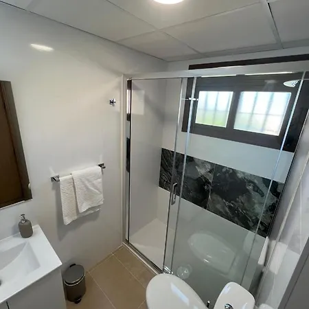 Aloha Playa Sea View Loft מלון דירות בנאלמדנה